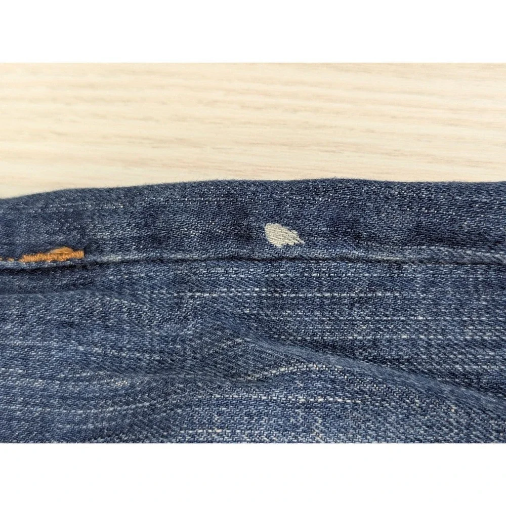 Calvin Klein Jeans Men's Blue 40x32 Straight Leg Cotton Denim small bleach spot